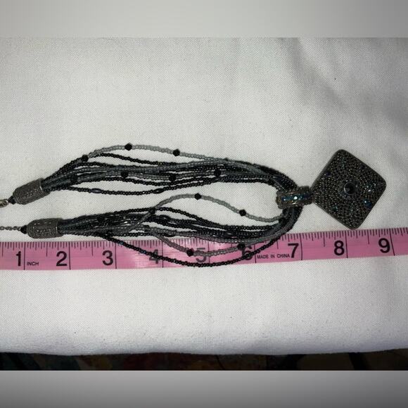 GOTH BLACK PURPLE BLUE IRIDESCENT MULTISTRAND BEADED PENDANT NECKLACE 9” - Picture 9 of 10